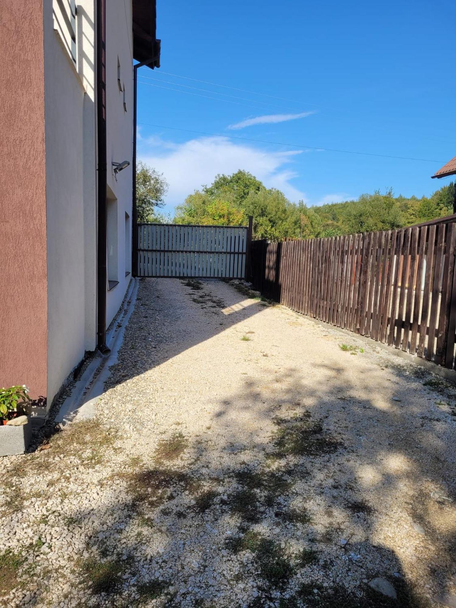 Vila Emma Rîşnov Luaran gambar